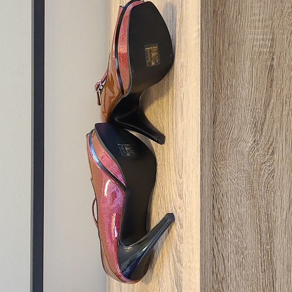 🌈NWOB Pin Up Couture Pleasure Pump in Fushia Patent Glitter/Black - Picture 12 of 12